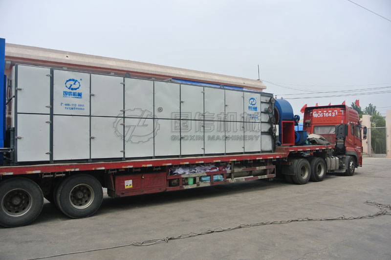 河南周口客戶訂購的一臺9米4層網帶式黃蜀葵烘干機發貨圖片